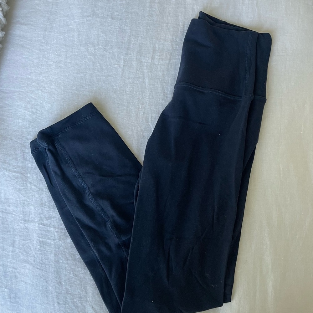 Lululemon size 2 Align Pants 23” crop navy